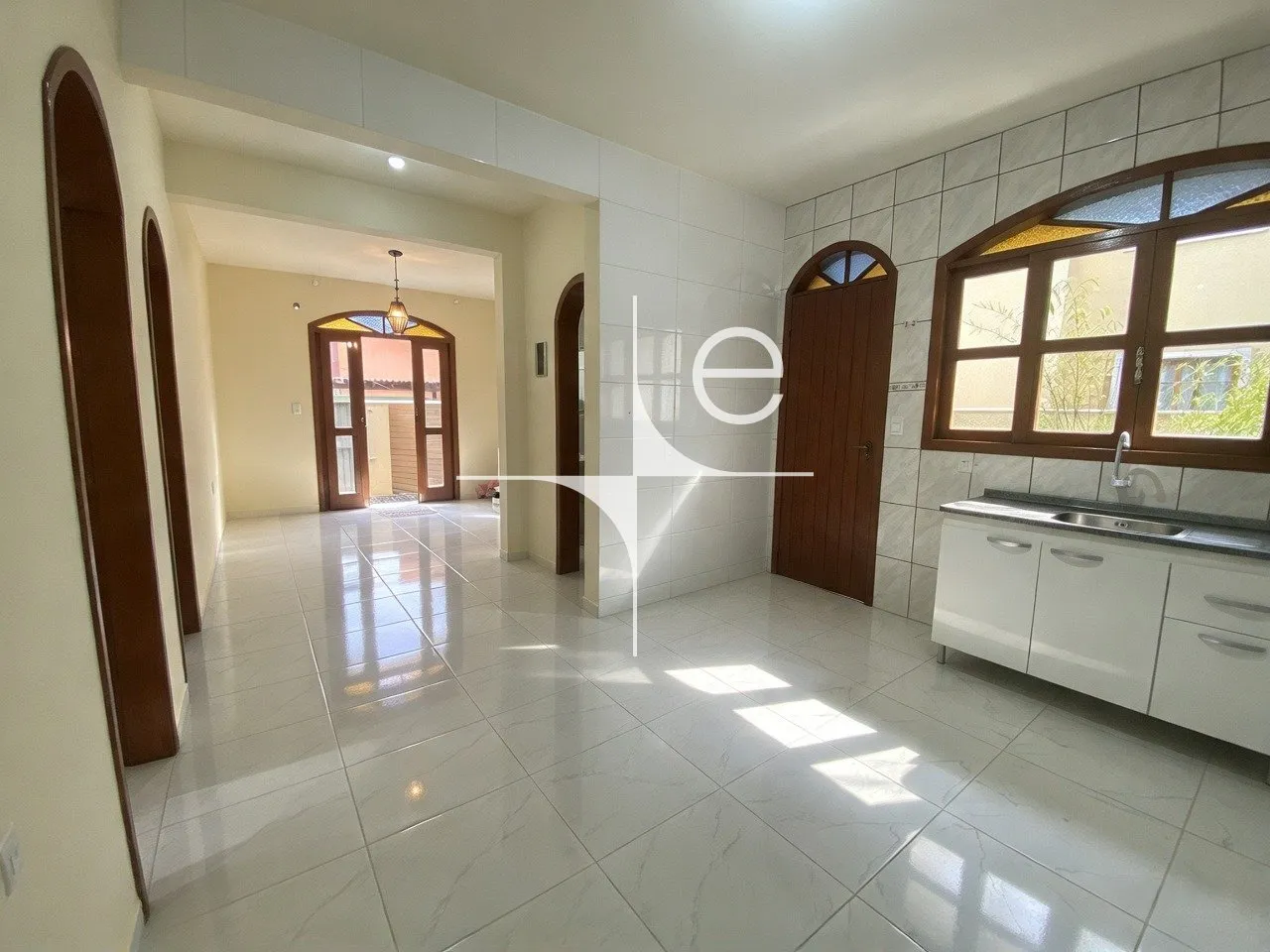 2-bedroom house with a garden in Florianópolis — photo 3