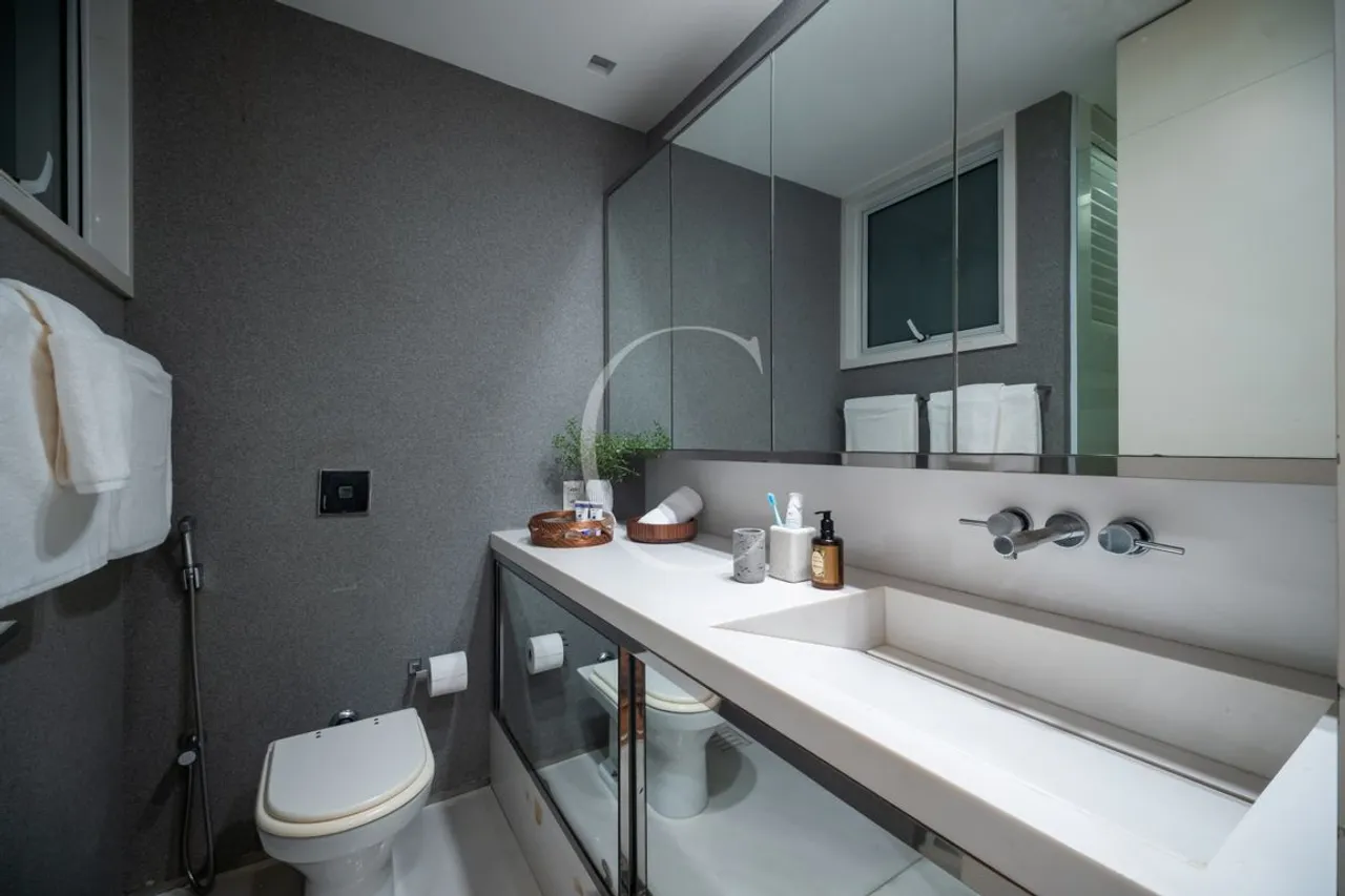 Apartamento com 3 quartos e cozinha fechada — photo 8