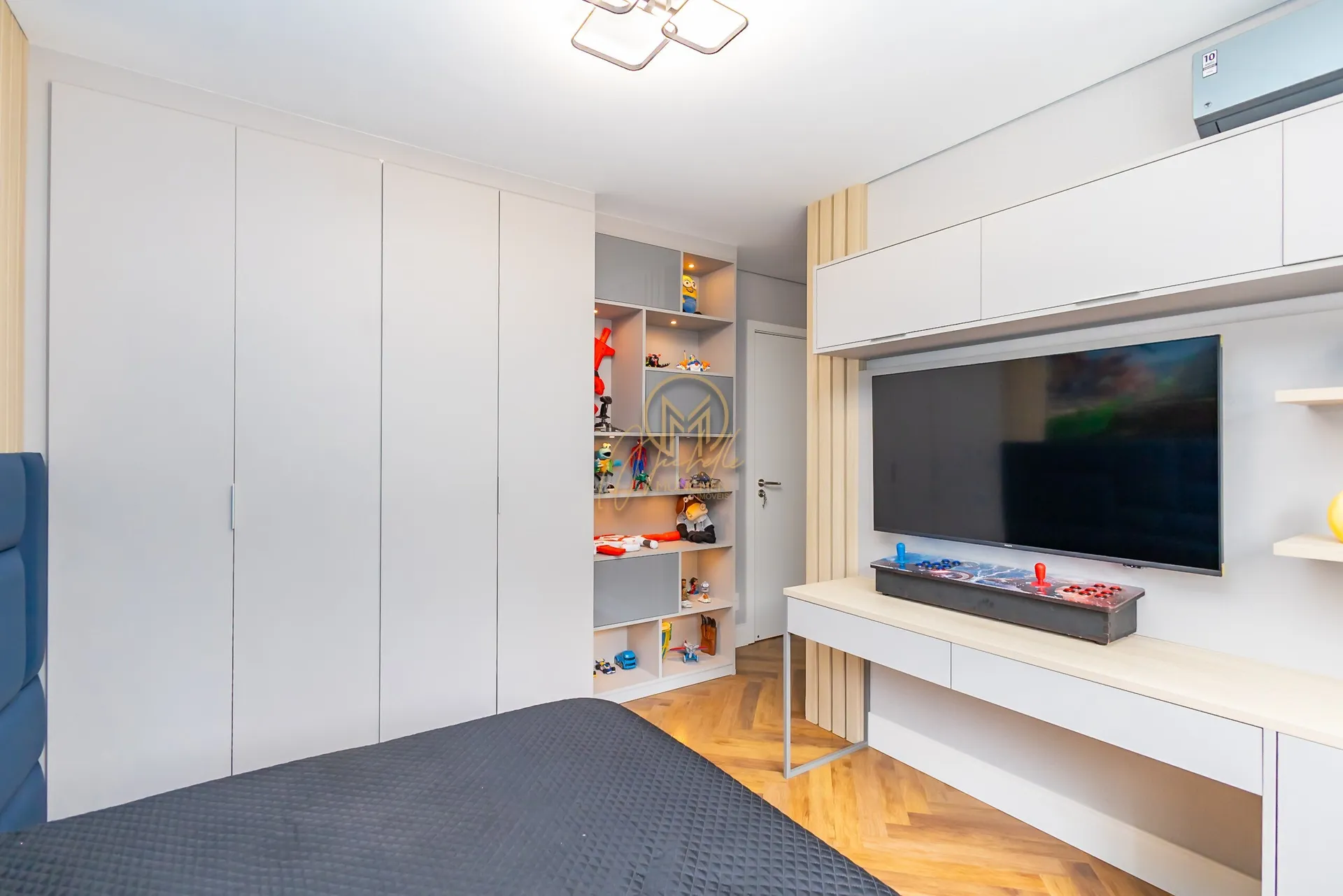 Furnished 462 m² apartment with 4 en-suite rooms — photo 96