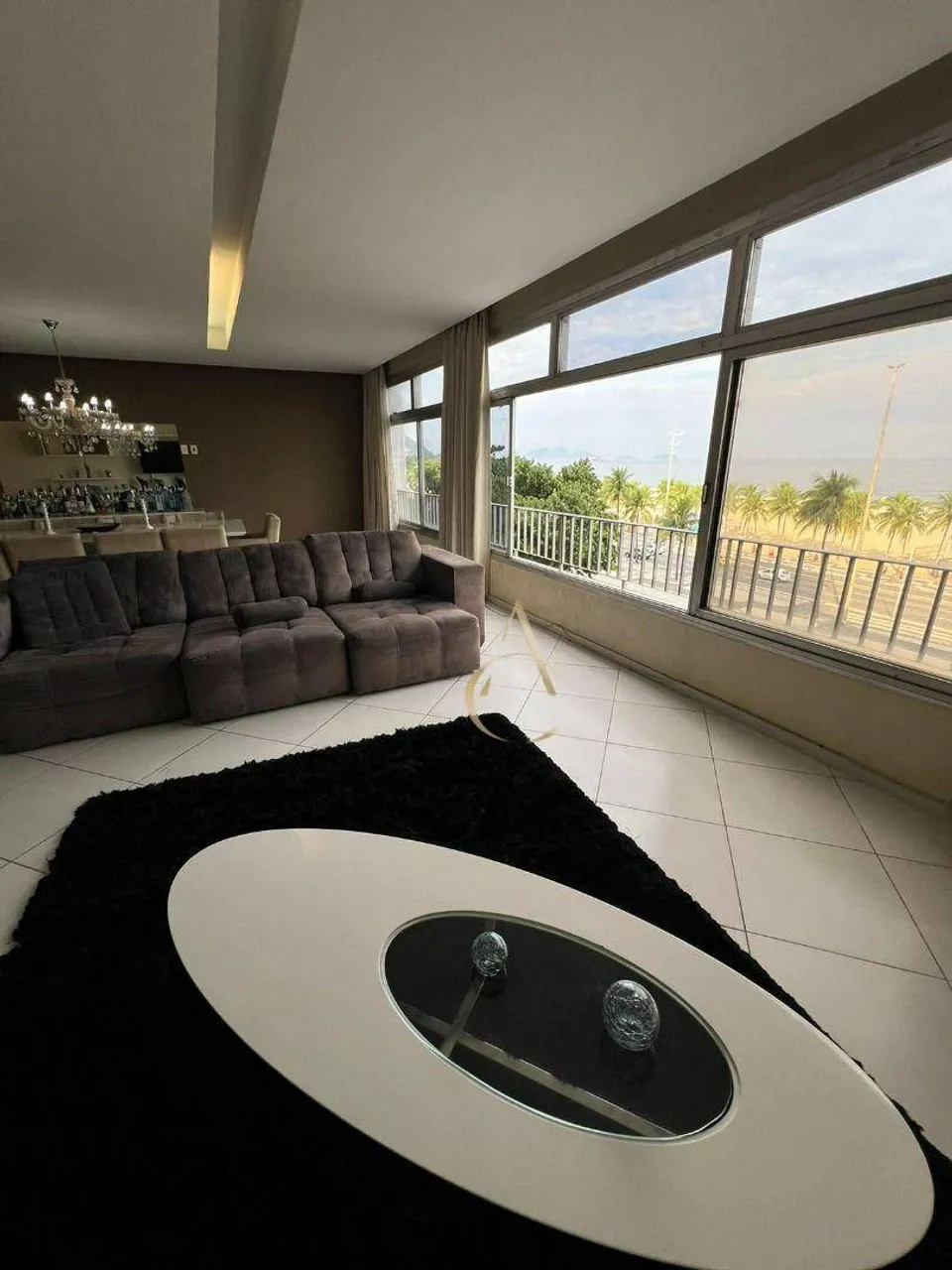 Rental apartment with 5 bedrooms and 4 bathrooms — photo 12
