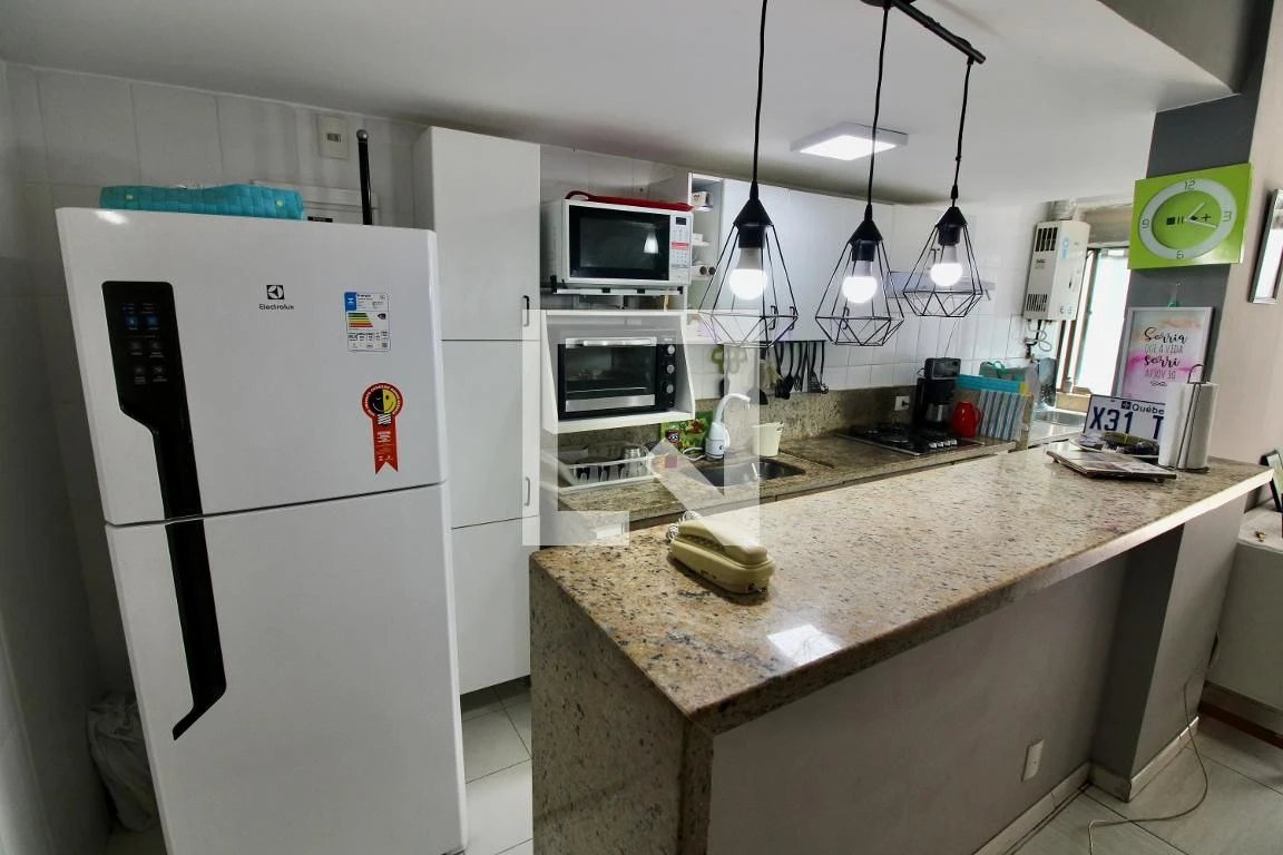 Furnished 2-bedroom apartment with 2 bathrooms — photo 2