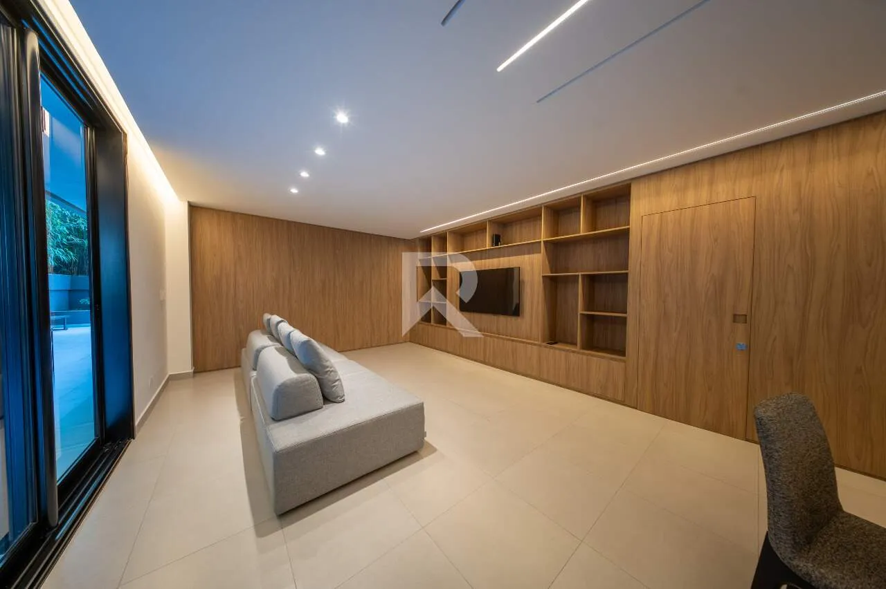 2-bedroom apartment in a building with a sauna — photo 9