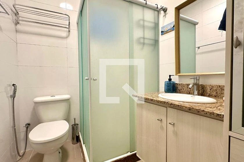 Furnished 2-bedroom apartment with 2 bathrooms — photo 19