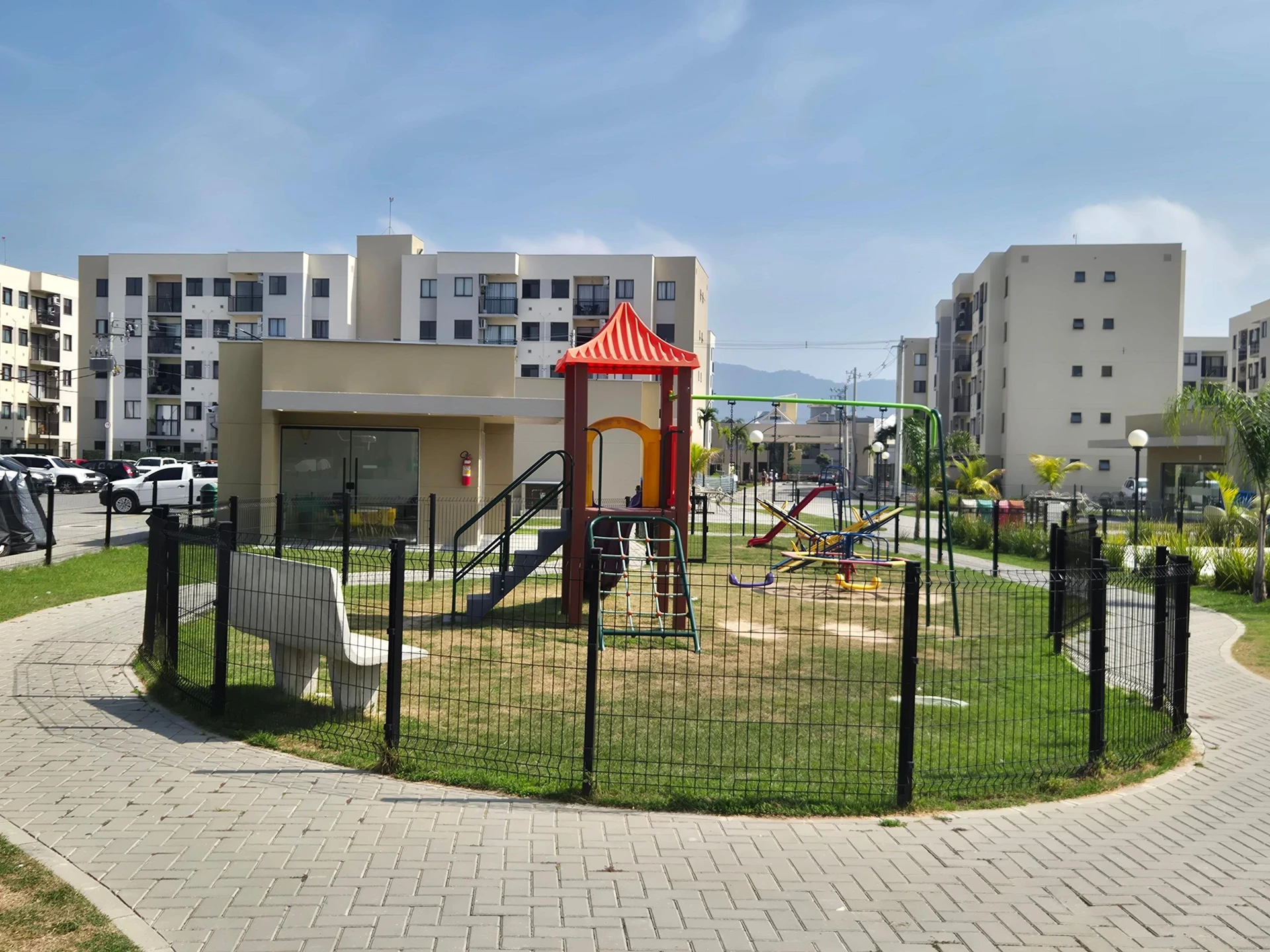 Apartamento de 2 quartos em condomínio com academia — photo 21