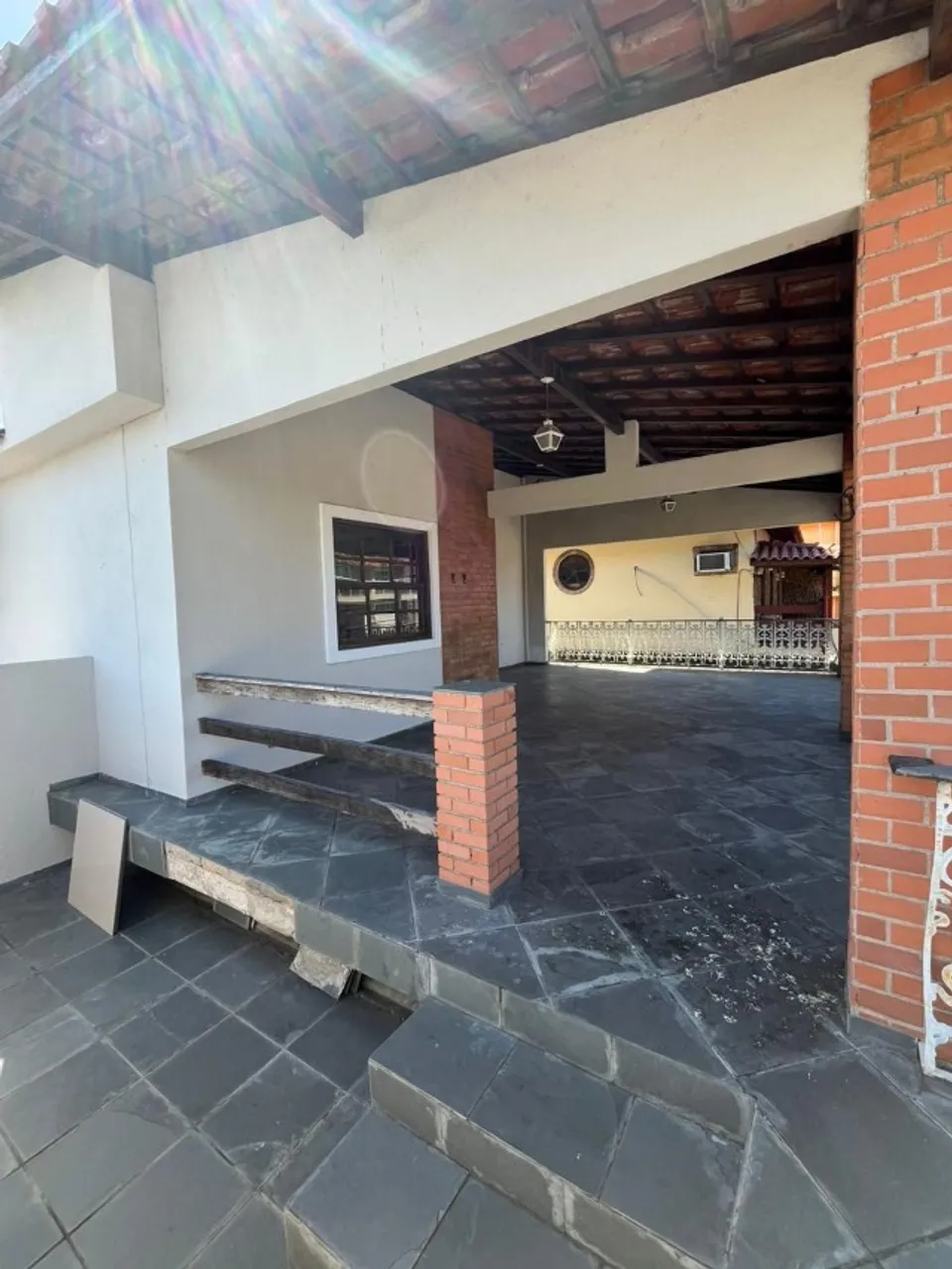 Casa de 5 dormitorios y 321 m² con oficina en casa — photo 31