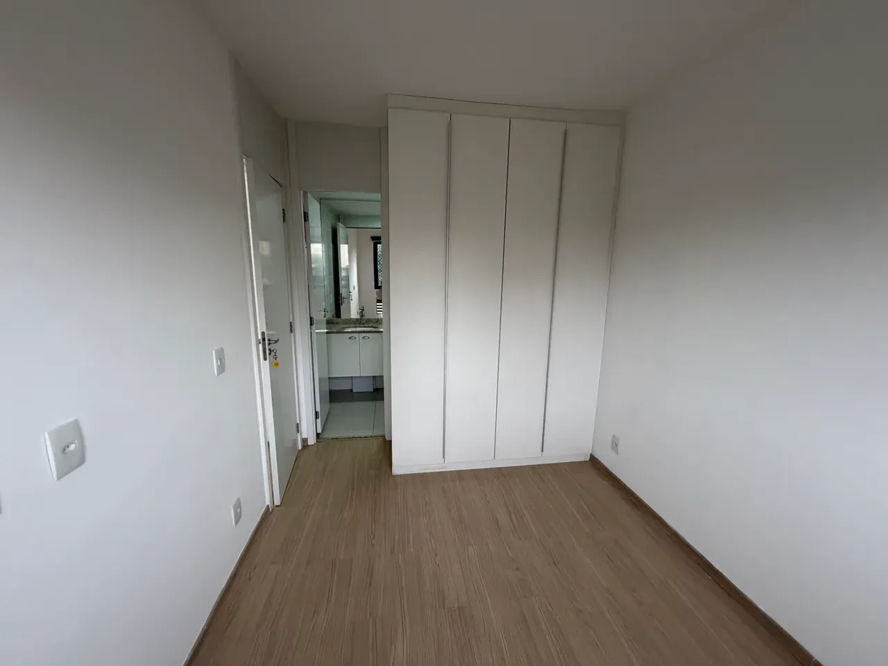 2-bedroom apartment with a washing machine — photo 4