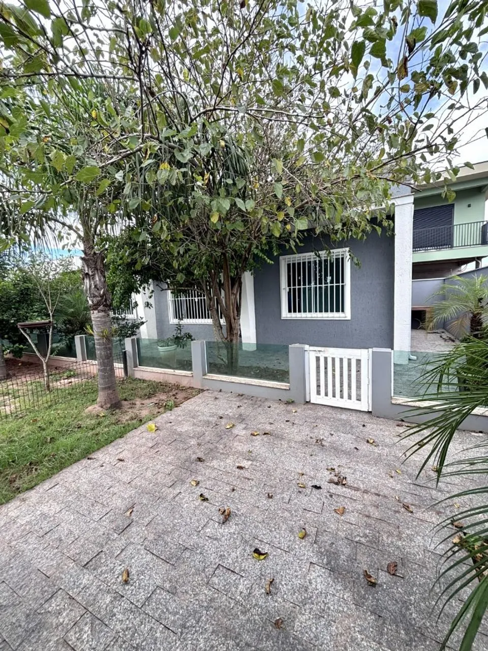 2-bedroom house with a grill on the balcony in Florianópolis — photo 7