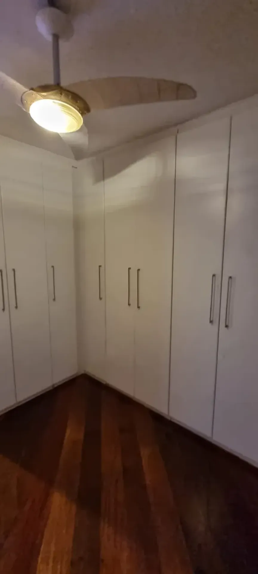 82 m² apartment on the 5th floor with enclosed balcony