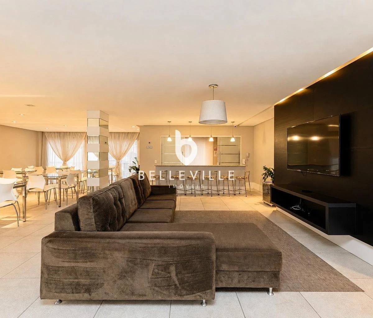 3-bedroom apartment with a grill on the balcony — photo 33