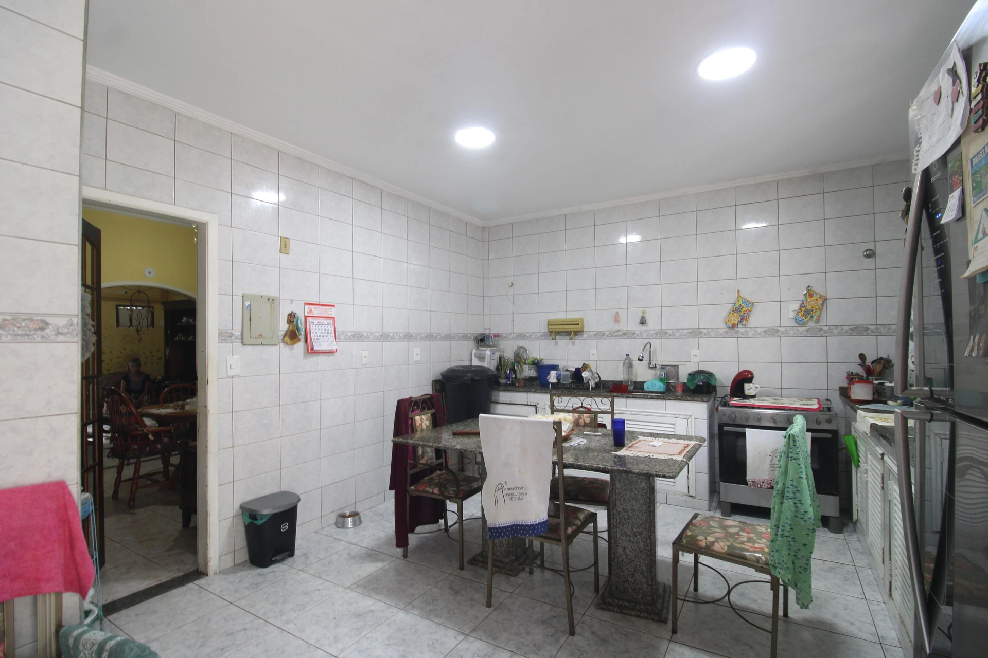Furnished house with 6 bedrooms and 4 bathrooms — photo 37