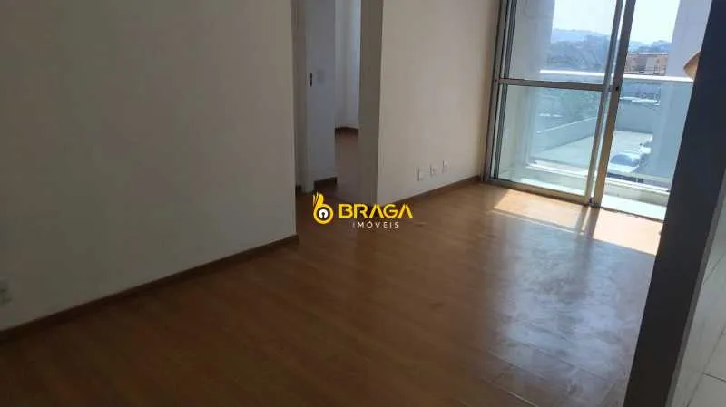 Apartamento mobiliado com 2 quartos e varanda envidraçada — photo 7
