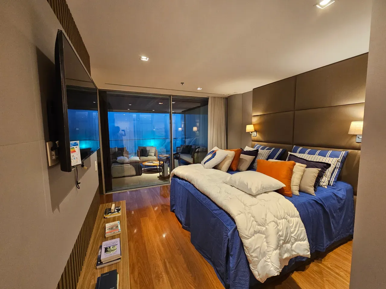 Furnished 121 m² apartment with 1 bedroom and 2 parking — photo 24