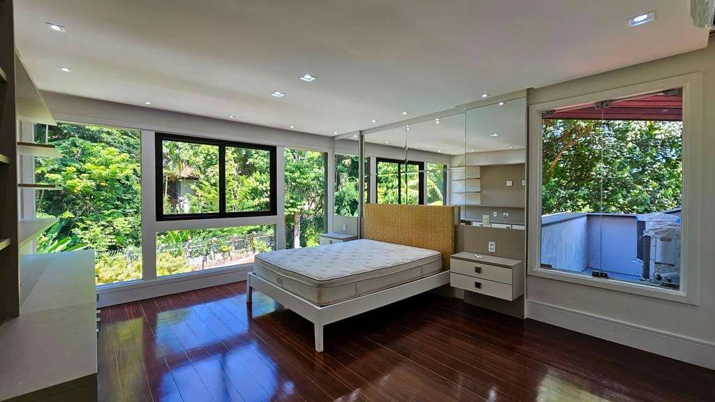 Condo house with 5 bedrooms and a gas kitchen — photo 5