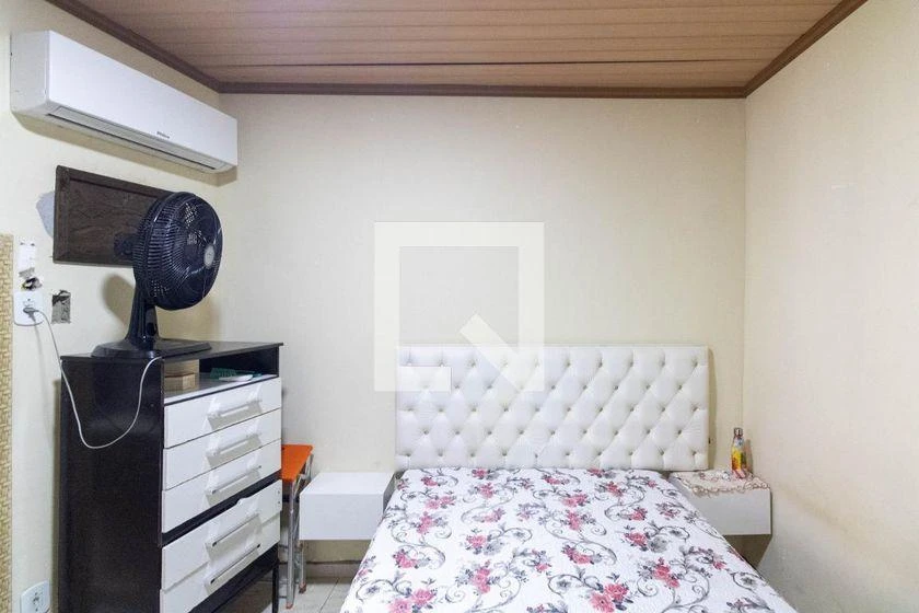 Furnished house with 1 bedroom and a gas stove kitchen — photo 8