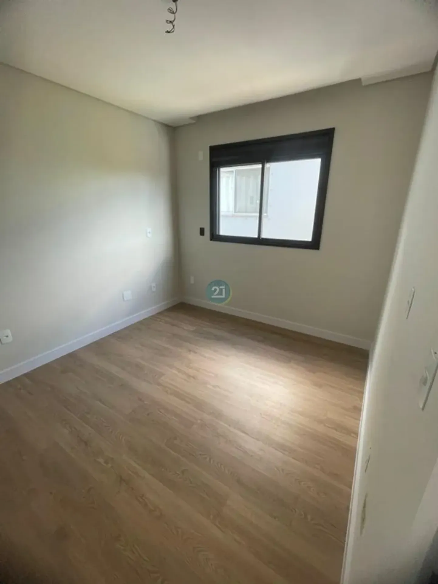 247 m² apartment with 3 en-suite bedrooms and 2 parking — photo 17