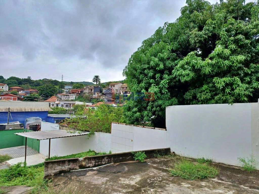 540 m² House with 4 bedrooms and 5 parking spaces — photo 28