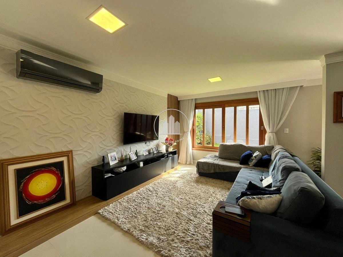 Casa de 3 quartos com 360 m² e piscina compartilhada — photo 2