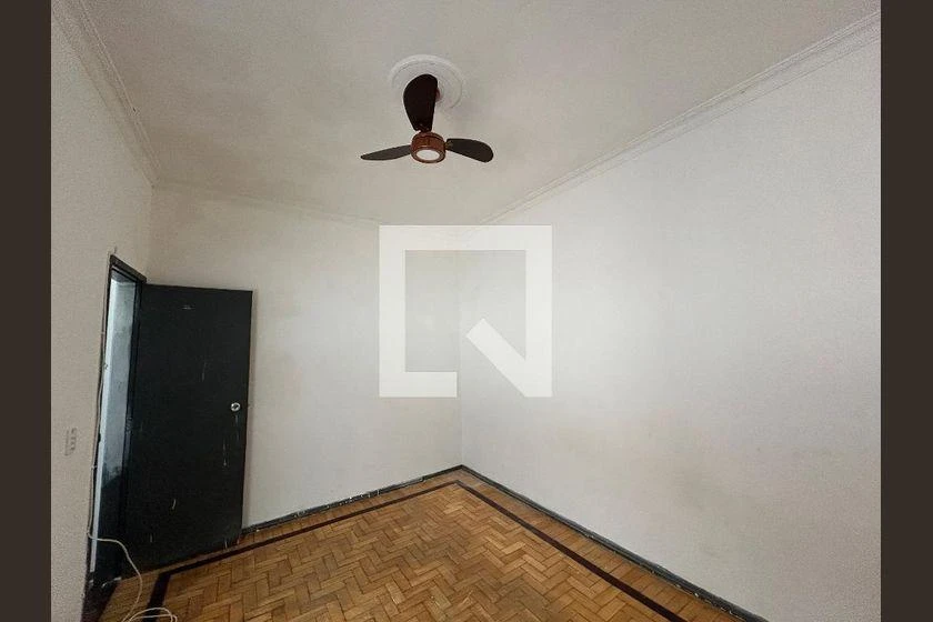Деревянный пол или ламинат и 2 спальни: дом 80 м² — photo 13