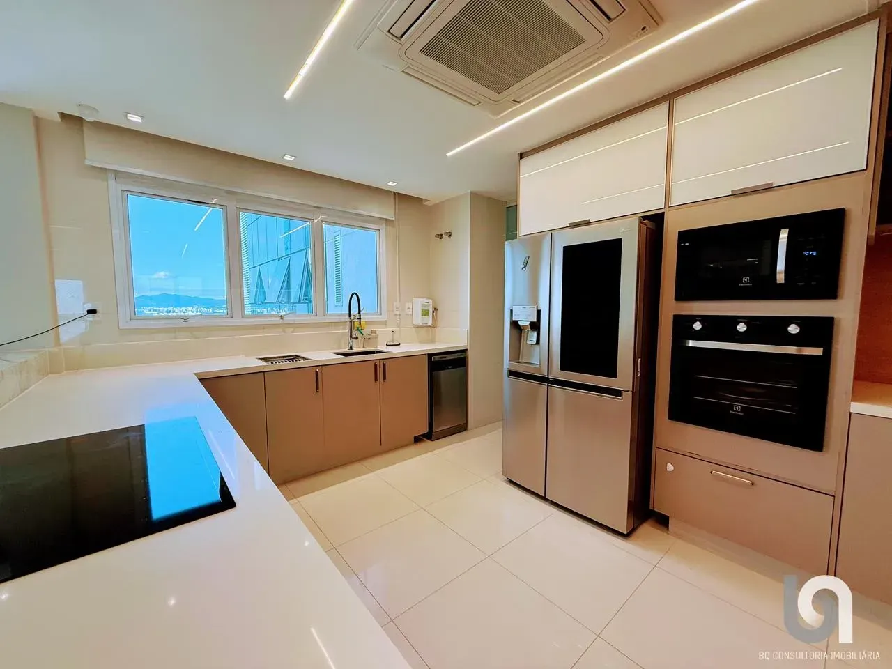 Квартира 266 м² з видом на воду та посудомийною машиною — photo 42