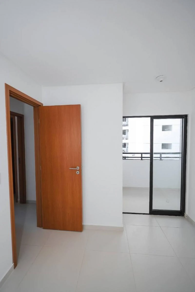 3-bedroom apartment in a building with a pool — photo 9