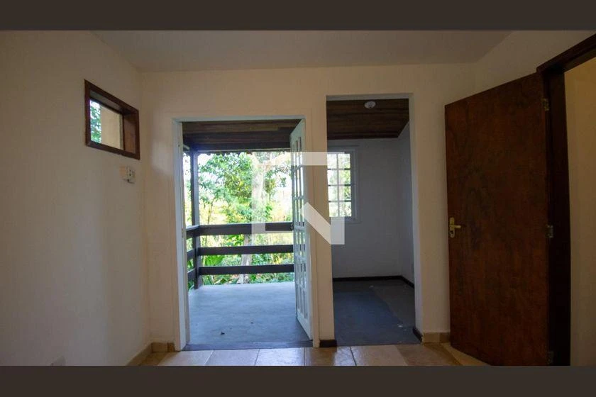 Casa com 4 quartos e churrasqueira na varanda — photo 46