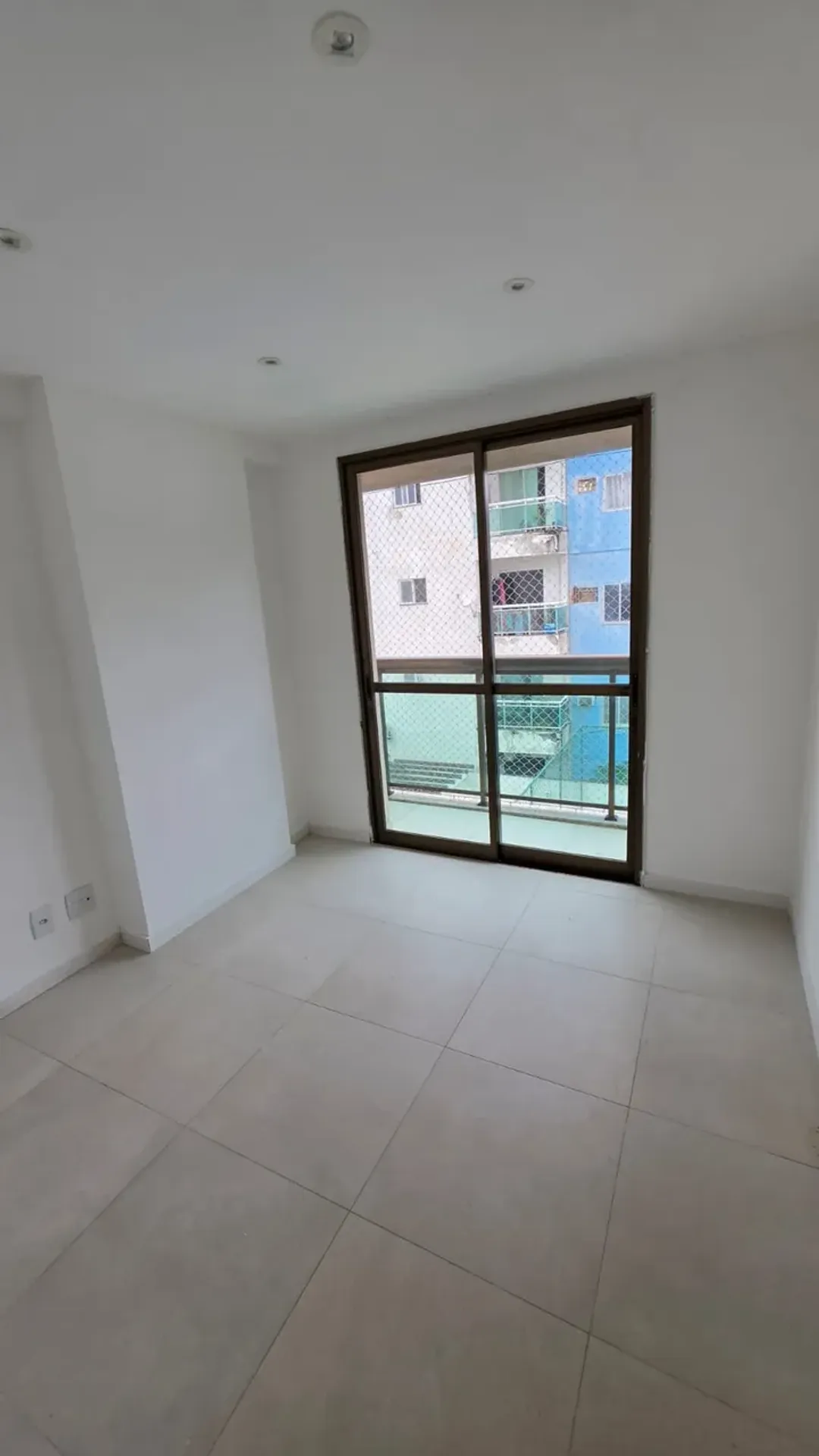 Apartamento de 2 quartos com vista para as montanhas