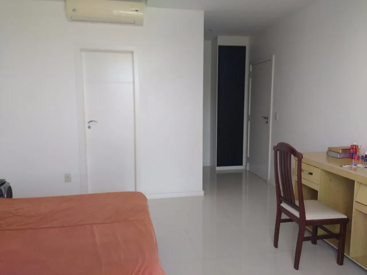 Furnished 5-bedroom house with 3 bathrooms and open-plan kitchen — photo 15