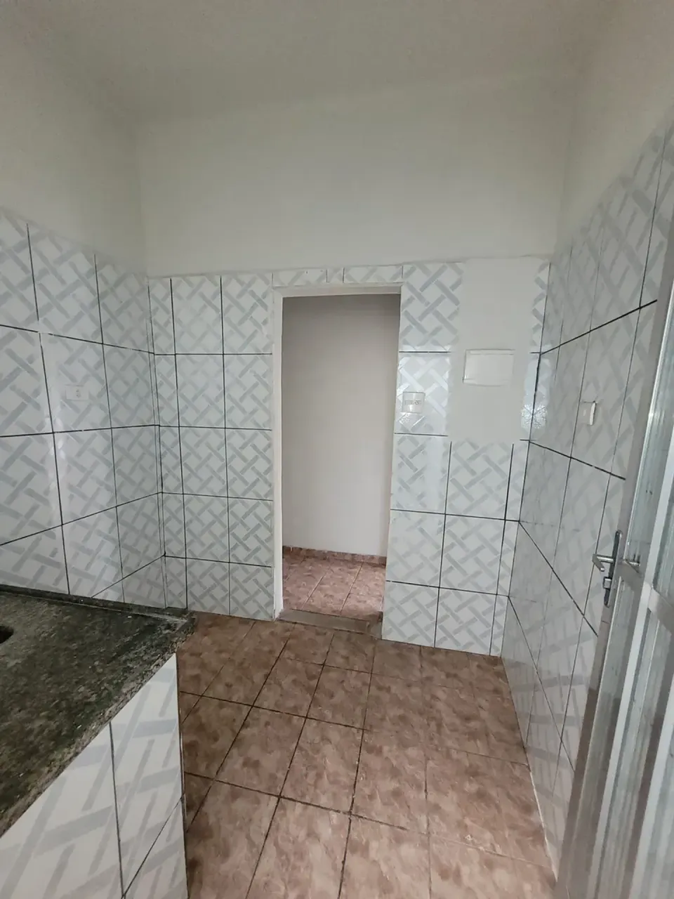Apartamento de 1 dormitorio con 42 m² y cocina separada — photo 14