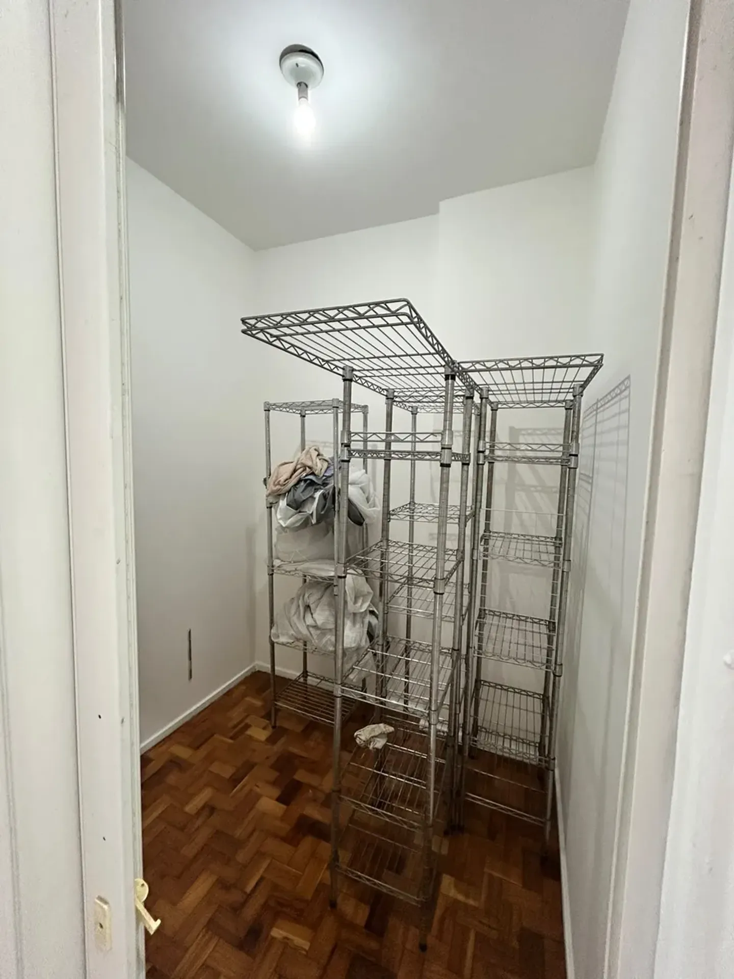 2-bedroom apartment with a walk-in closet — photo 17
