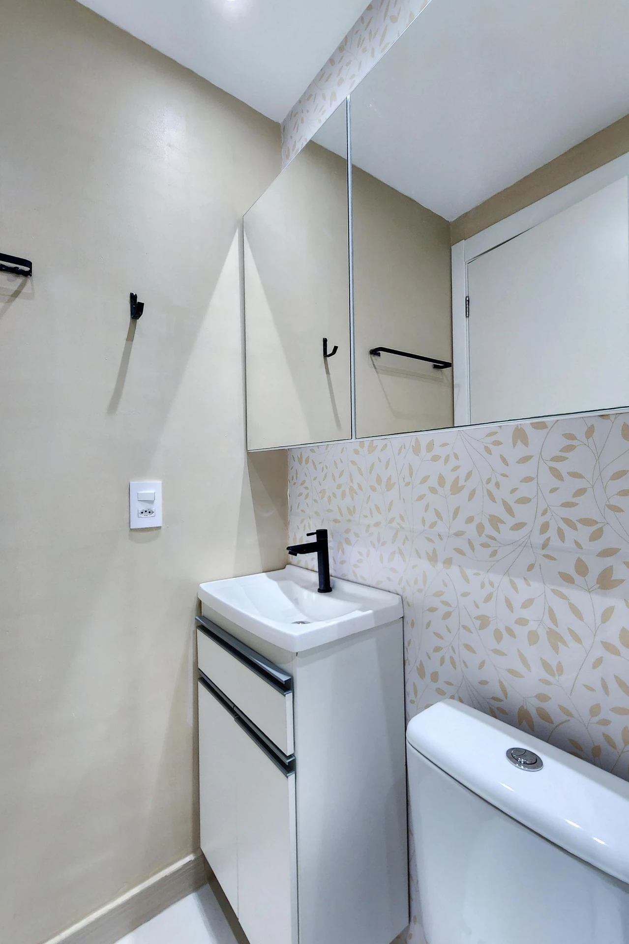 Квартира з 2 спальнями, у будинку є тренажерний зал — photo 40