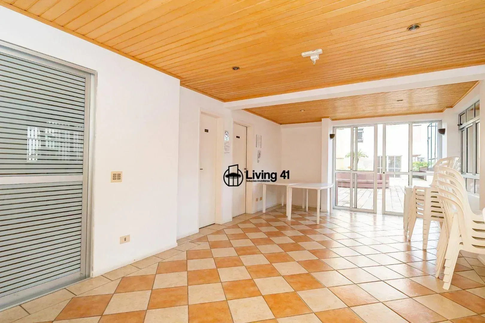 Квартира с 3 спальнями, 81 м² и 2 местами — photo 37