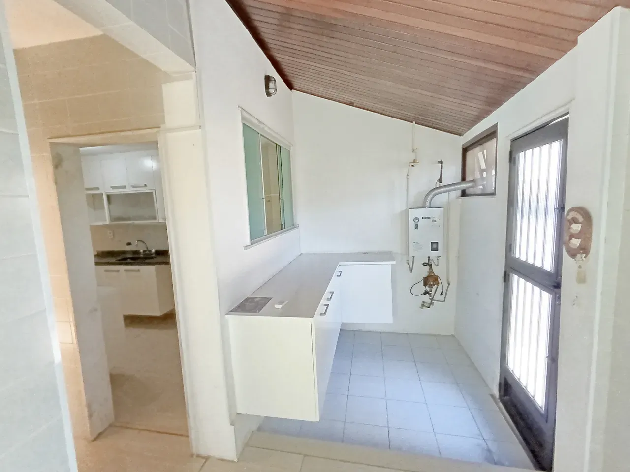 Casa duplex com 4 quartos e 4 banheiros — photo 33