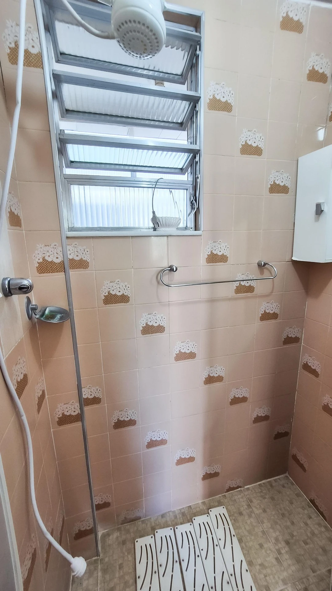 Unfurnished apartment with 2 bedrooms and 1 bathroom — photo 9