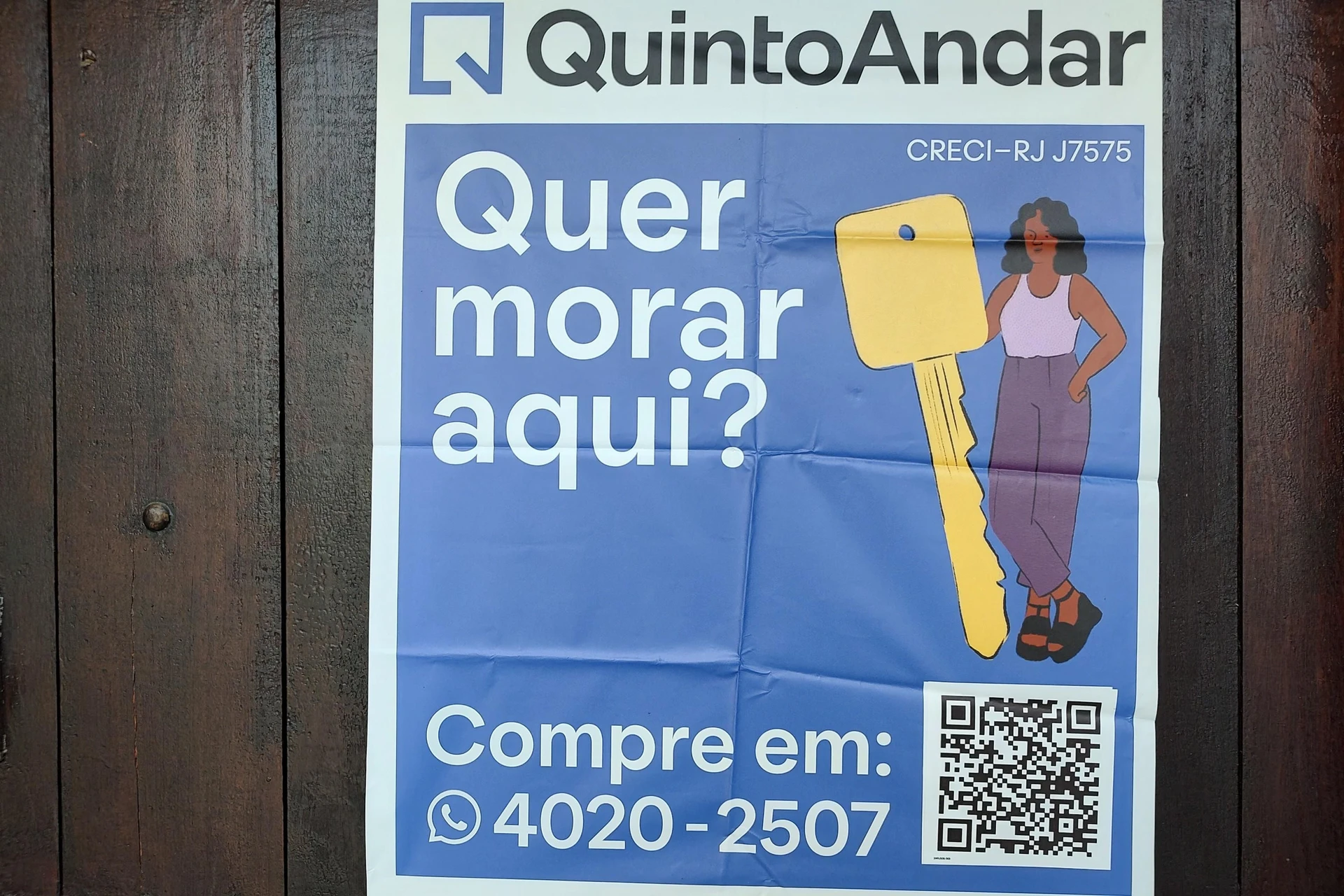 House with 3 bedrooms and a private backyard — photo 29