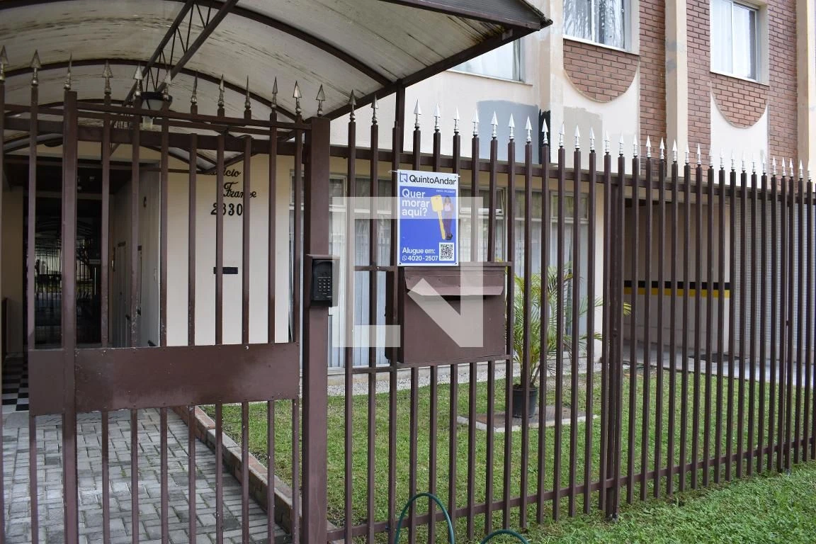 One-bedroom apartment with a home office in Curitiba — photo 21