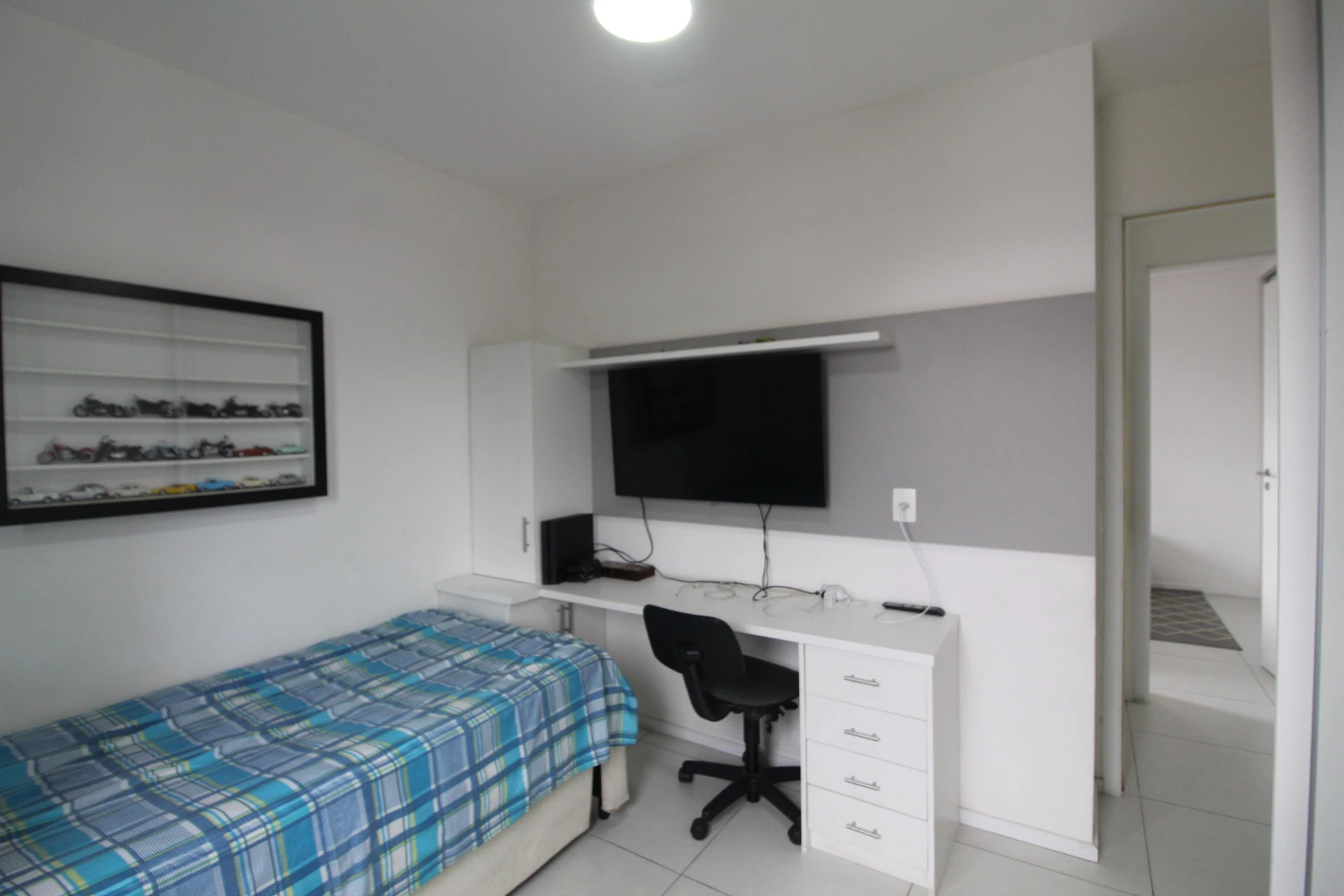 Apartamento mobiliado com 3 quartos, 2 banheiros e varanda — photo 38