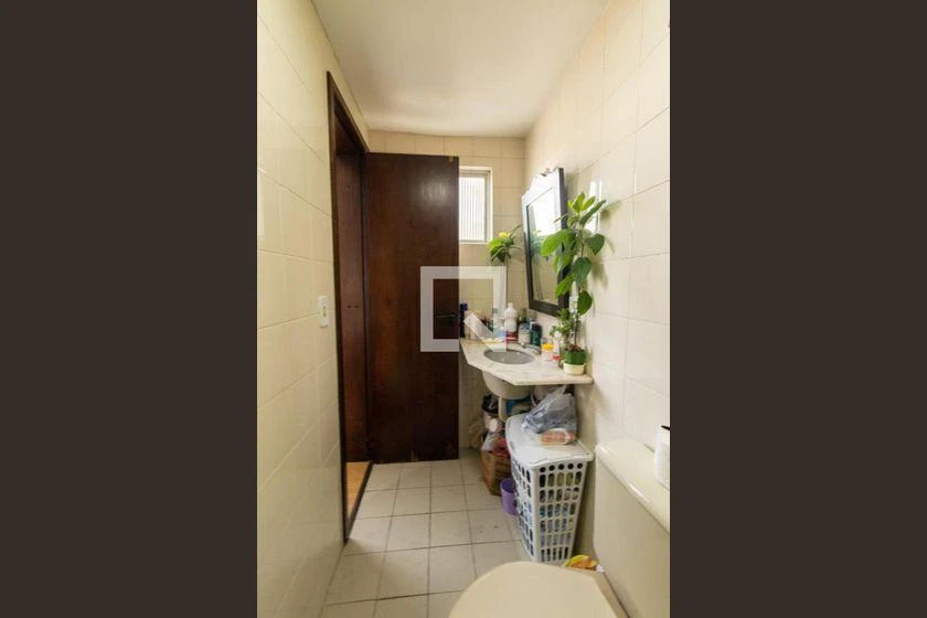 Apartment with 3 bedrooms and a balcony — photo 15