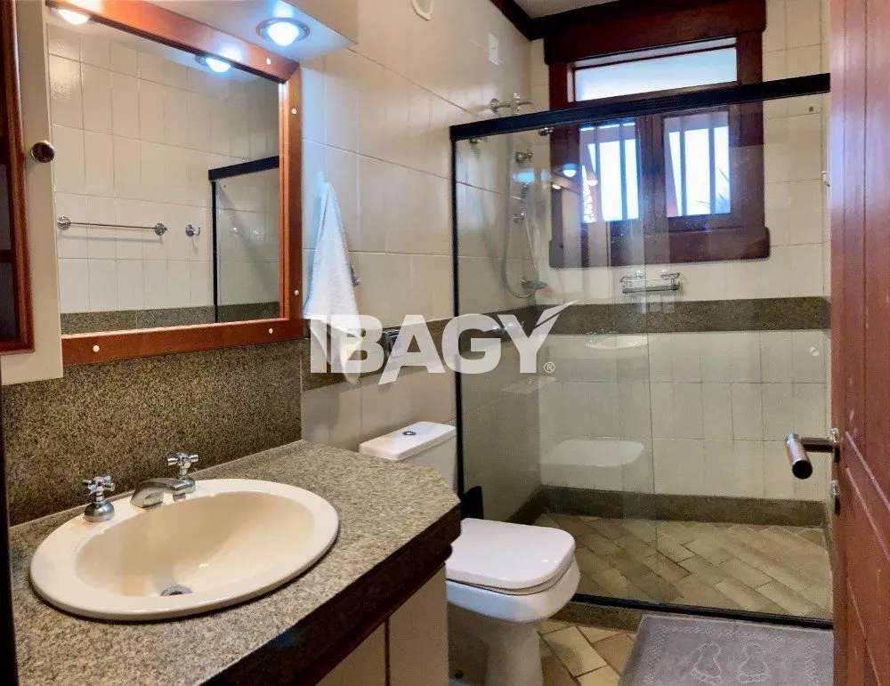 Casa amueblada con 5 dormitorios y 600 m² — photo 30