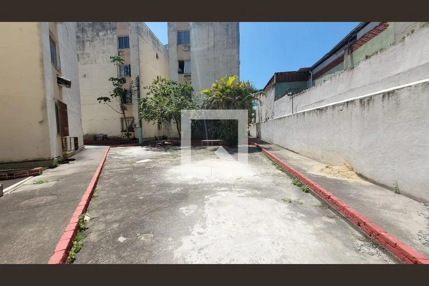 Rental apartment with 3 bedrooms, 60 m² and a closed kitchen — photo 31