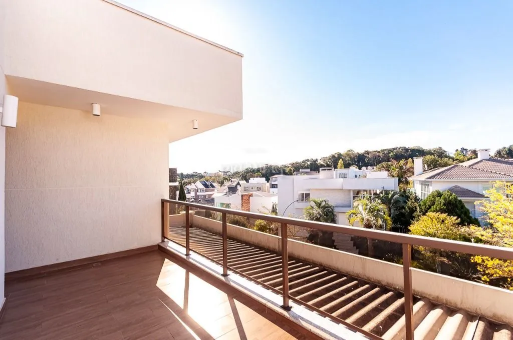 Furnished house with 4 bedrooms across 1167 m² and 8 spots — photo 89