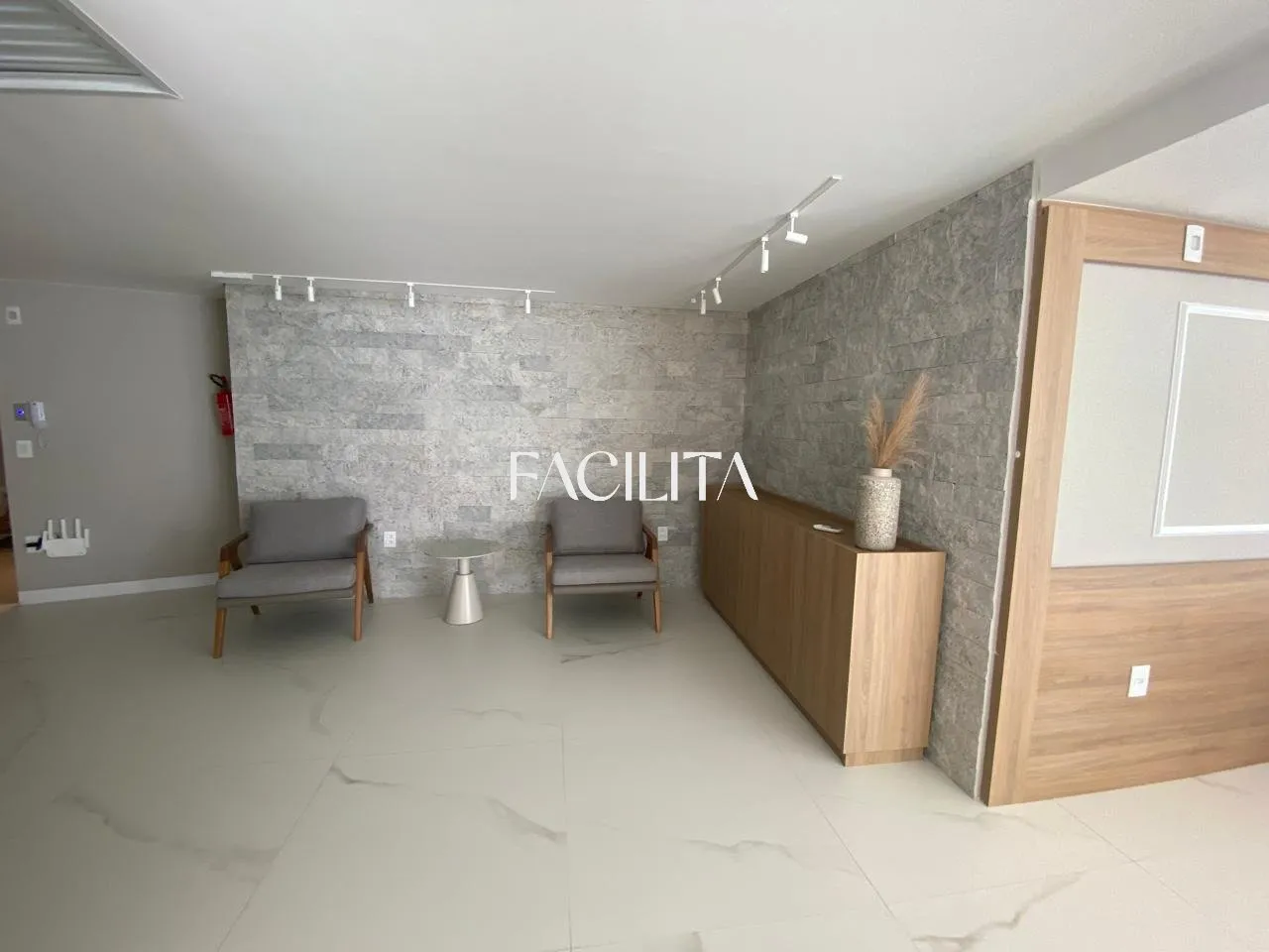 1-bedroom apartment with 3 parking spaces and 120 m² on 4th floor — photo 33