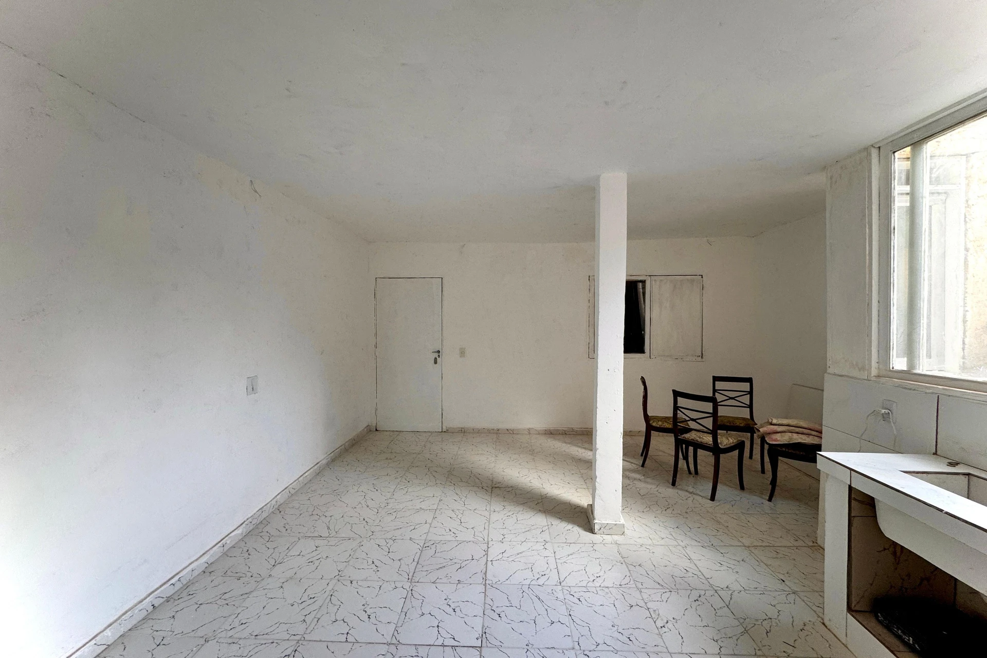 1-bedroom apartment with no parking space included — photo 13