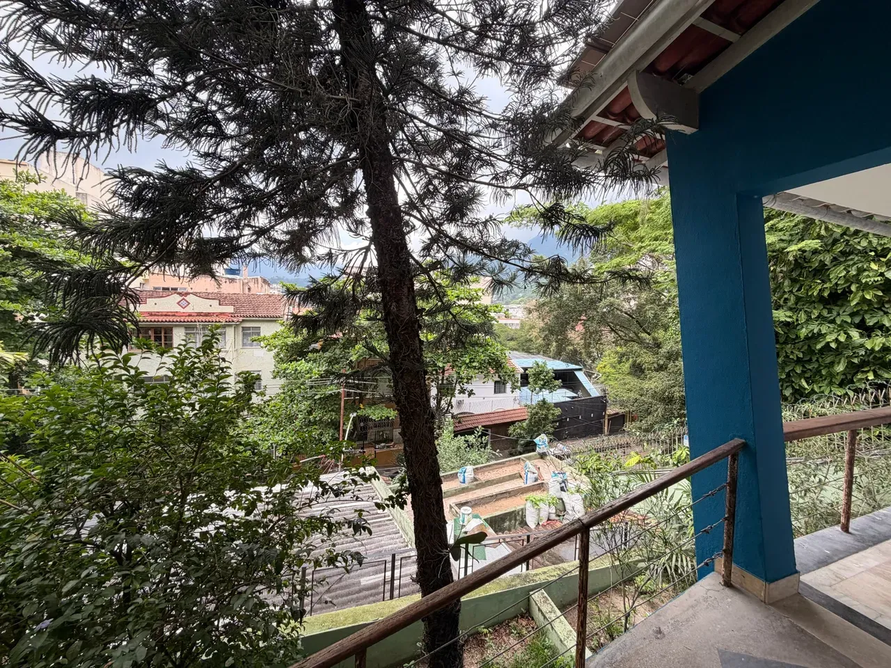 4-bedroom house with a bathtub in Rio de Janeiro — photo 45