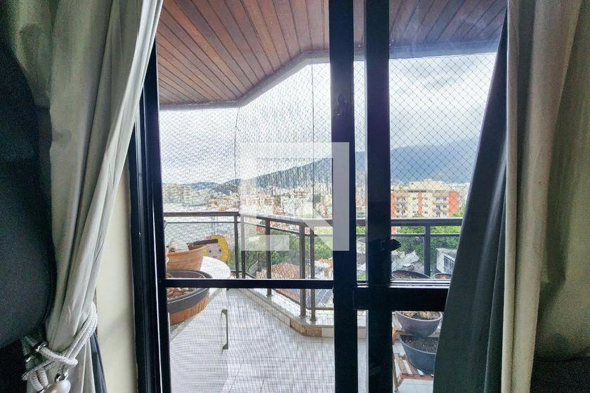 Furnished 100 m² apartment with 2 bedrooms and balcony — photo 5