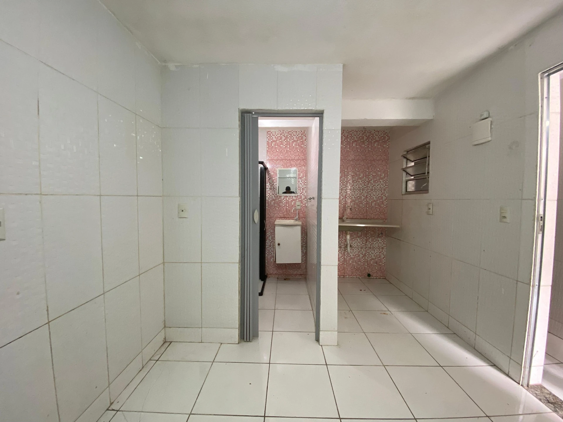 Casa sin amueblar con 1 dormitorio y 1 plaza de aparcamiento — photo 2