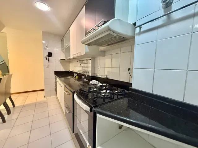 Penthouse with laundry room and 3 bedrooms — photo 9