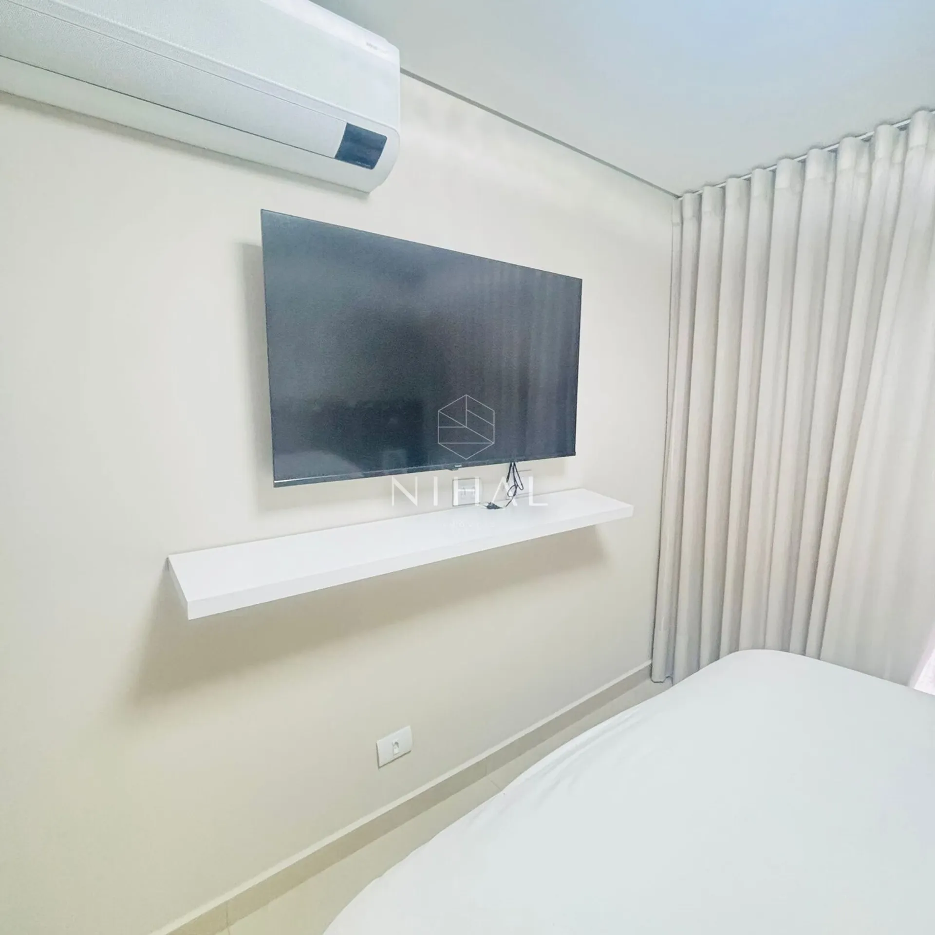 Furnished 1-bedroom apartment with 1 bathroom — photo 34