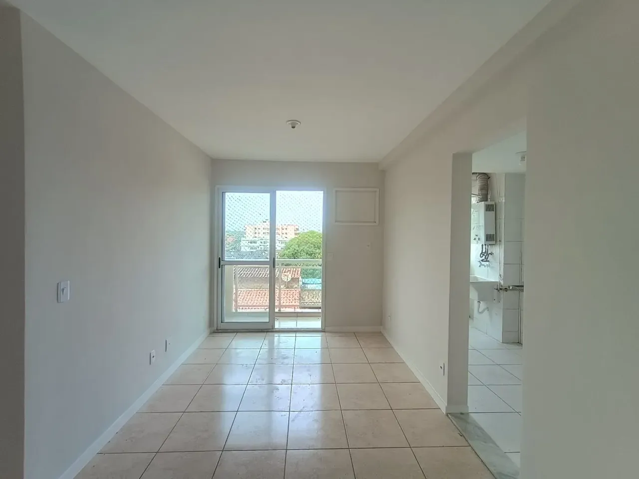 Apartamento com 2 quartos, suíte e varanda — photo 2