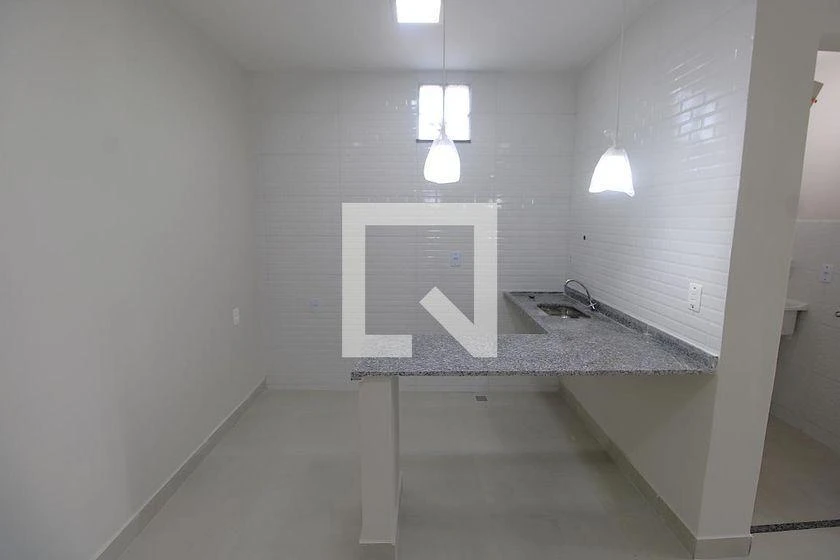 Apartamento com 2 quartos, 1 banheiro e cozinha integrada — photo 3