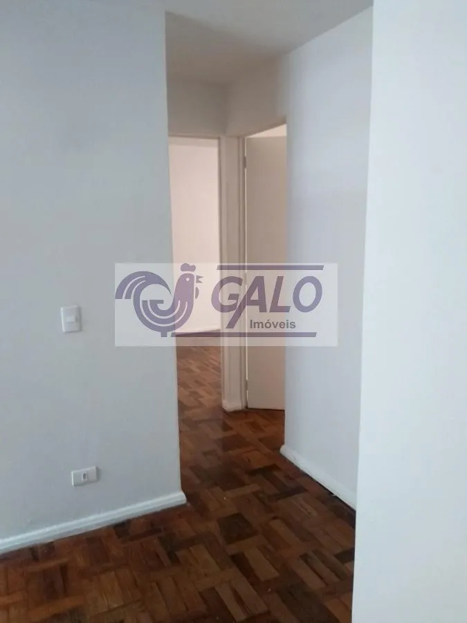 Apartamento com piso de madeira ou laminado, Portão — photo 11